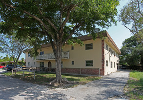 390 NW 41st St Apartments