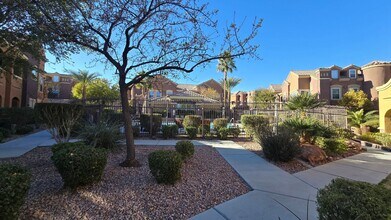 3975 N Hualapai Way in Las Vegas, NV - Building Photo - Building Photo