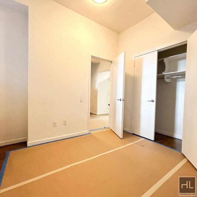 EAST 57 STREET in New York, NY - Building Photo - Building Photo