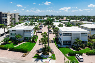 Port au Villa in Naples, FL - Building Photo - Building Photo