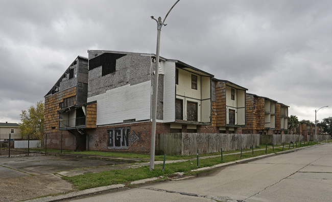 Cindy Towers in New Orleans, LA - Building Photo - Building Photo