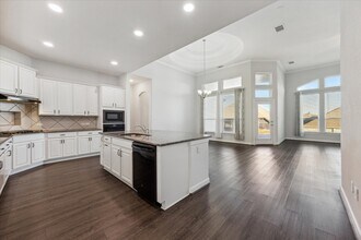 623 Baretta Loop in Mustang Ridge, TX - Building Photo - Building Photo