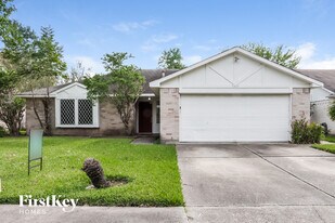 7431 Navidad Rd in Houston, TX - Building Photo