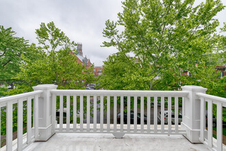 6044 Pershing Ave, Unit 6046 in St. Louis, MO - Building Photo - Building Photo