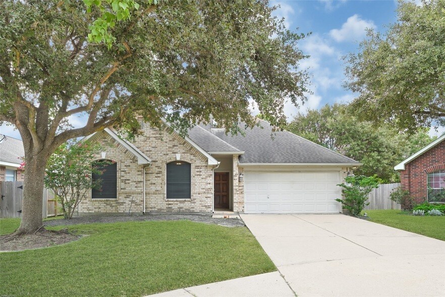 7506 Alpine Park Ln in Cypress, TX - Building Photo