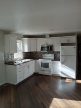 16737 Lawrence Way, Unit B in Grass Valley, CA - Foto de edificio - Building Photo