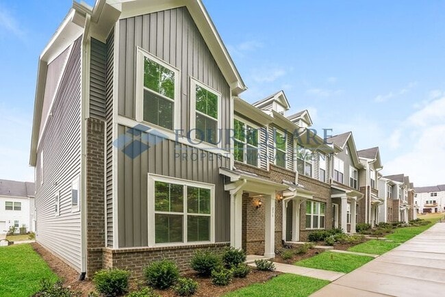 231 Frosted Iris Ln in Garner, NC - Building Photo - Building Photo