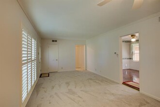 729 Dumont Dr in Richardson, TX - Building Photo - Building Photo