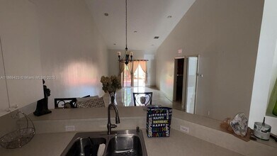 3279 NE 11th Dr in Homestead, FL - Building Photo - Building Photo