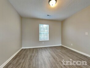 5 High Glen Ct in Columbia, SC - Foto de edificio - Building Photo