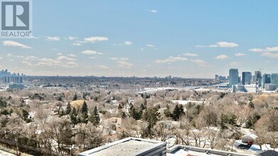 50 Forest Manor Rd in Toronto, ON - Building Photo - Building Photo