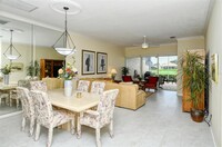 9480 Forest Hills Cir in Sarasota, FL - Foto de edificio - Building Photo