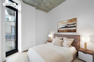 98 Front St in Brooklyn, NY - Building Photo - Building Photo