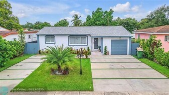 1340 NW 131st St in North Miami, FL - Building Photo