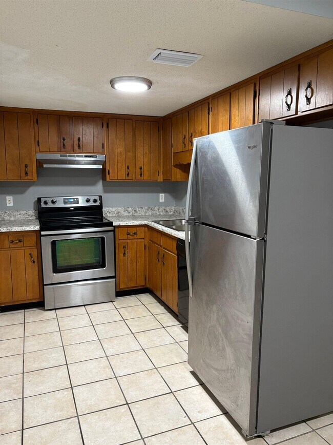 1413 Pullen Rd in Tallahassee, FL - Building Photo - Building Photo
