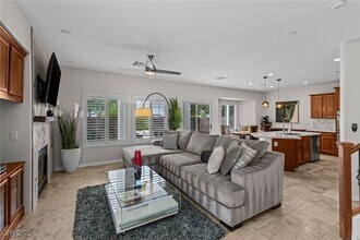 275 Spectacular St in Henderson, NV - Building Photo - Building Photo