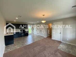 145 Sunlight Cr in Talladega, AL - Building Photo - Building Photo