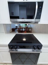 160 SW 30th Ave in Miami, FL - Building Photo - Building Photo