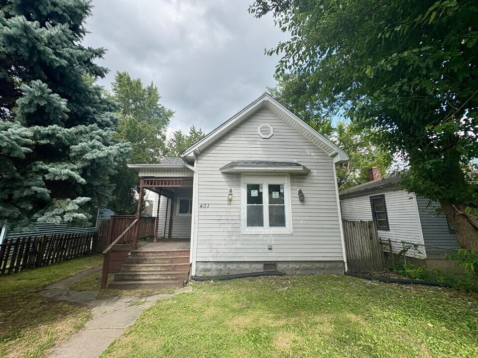 401 Harlan St in Indianapolis, IN - Building Photo