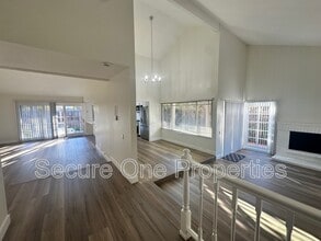 2738 W Appalachian Ct in Westlake Village, CA - Building Photo - Building Photo