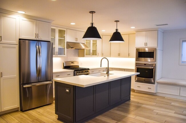 property at 2135 President Pl