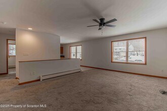 4005-4007 Pond View Dr in South Abington Township, PA - Building Photo - Building Photo