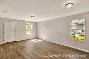 1317 Orton St in Jacksonville, FL - Building Photo - Building Photo