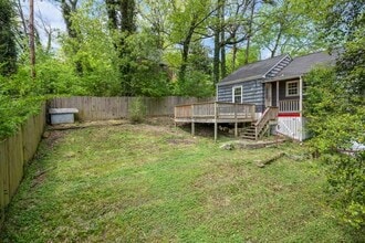 3530 Dell Trail in Chattanooga, TN - Foto de edificio - Building Photo