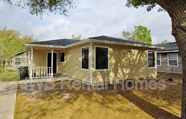 1038 Fuller Ln in Jacksonville, FL - Building Photo - Building Photo