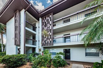 5157 Silent Loop in New Port Richey, FL - Building Photo - Building Photo