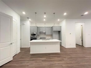 9938 Bates St in Irving, TX - Building Photo - Building Photo