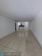 1800 Sans Souci Blvd in Miami, FL - Building Photo - Building Photo