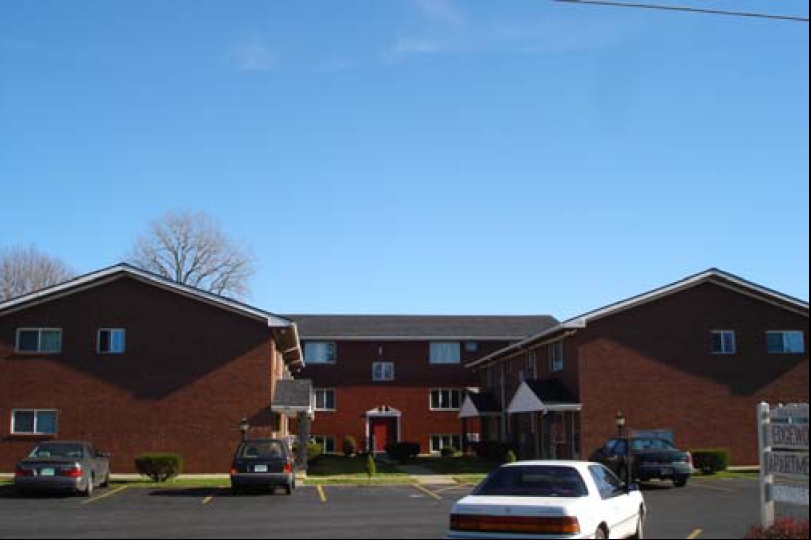 Crestview Apartments in Kokomo, IN - Building Photo