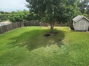 711 Mockingbird St in Navasota, TX - Building Photo - Building Photo