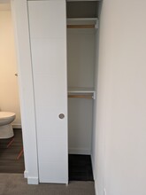 4284 S Greenbelt Station Dr in Seattle, WA - Building Photo - Building Photo