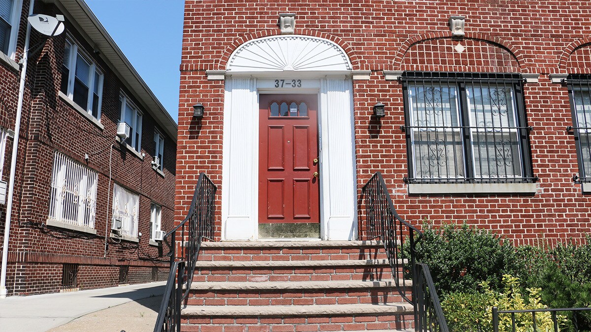 37-33 75th St in Queens, NY - Building Photo