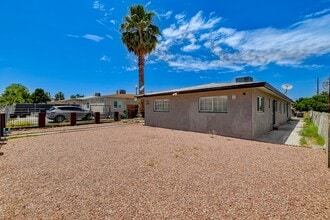 1809 Linden Ave in Las Vegas, NV - Building Photo - Building Photo