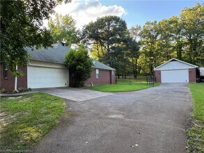 3414 Pecan Grove Pl in Alma, AR - Building Photo - Building Photo