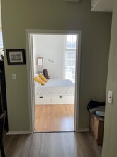 1013 St Paul St, Unit 1B in Baltimore, MD - Foto de edificio - Building Photo