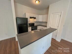 2634 Kenhill Dr in Charlotte, NC - Building Photo - Building Photo