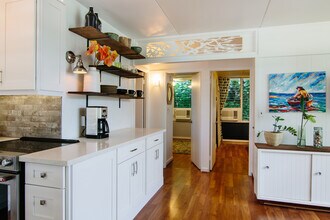 3810 Leahi Ave in Honolulu, HI - Building Photo - Building Photo