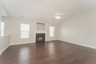 11300 Alvanley Hills Ct in Charlotte, NC - Building Photo - Building Photo
