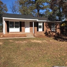 1205 Widgean Dr in Columbia, SC - Foto de edificio - Building Photo