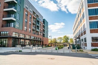 Harbor Side at Conwood Flats Apartments in Memphis, TN - Foto de edificio - Building Photo