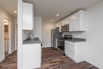 2114 Grafton Dr in Wilmington, DE - Building Photo - Building Photo