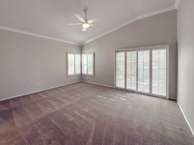 40006 Vía Graziana in Murrieta, CA - Building Photo - Building Photo