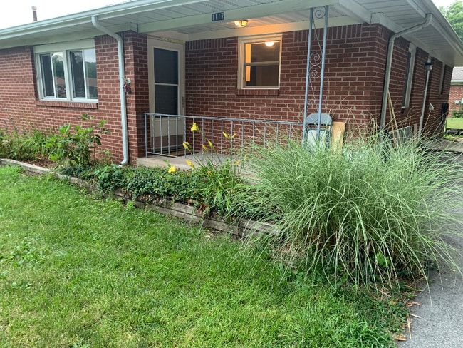 property at 1117 Pam Dr