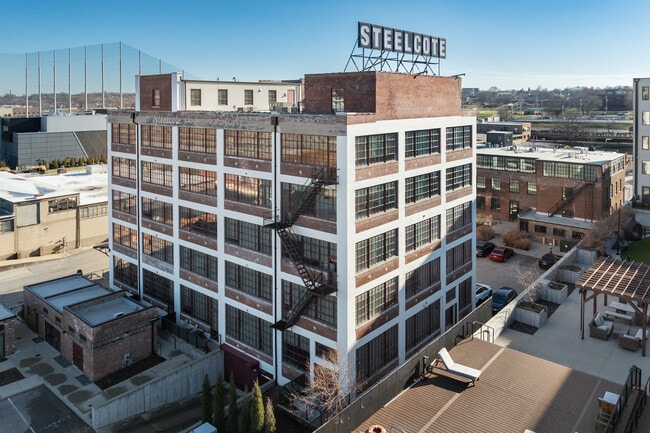 Steelcote Lofts in St. Louis, MO - Foto de edificio - Building Photo