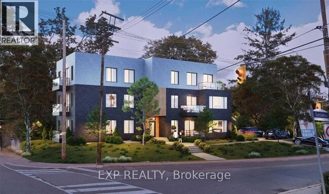 148-148 Glenlake Ave