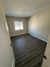 1468 E Chevy Chase Dr, Unit 1468 in Glendale, CA - Building Photo - Building Photo